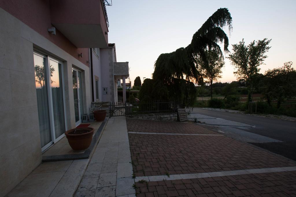 Villa Lugano Ρόβινι Εξωτερικό φωτογραφία