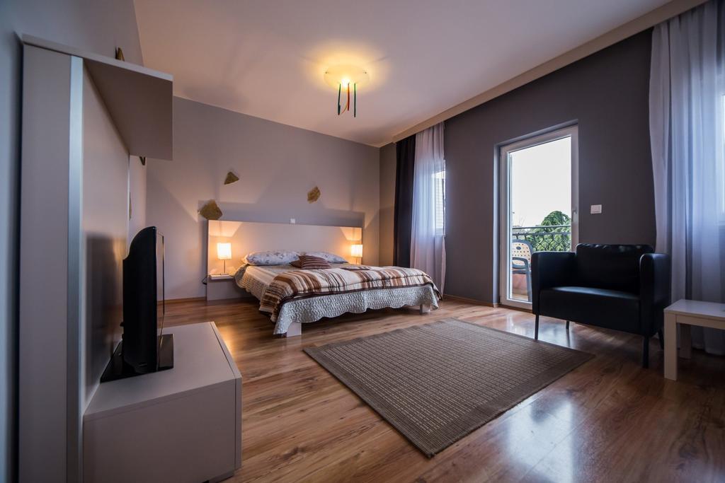 Villa Lugano Ρόβινι Εξωτερικό φωτογραφία